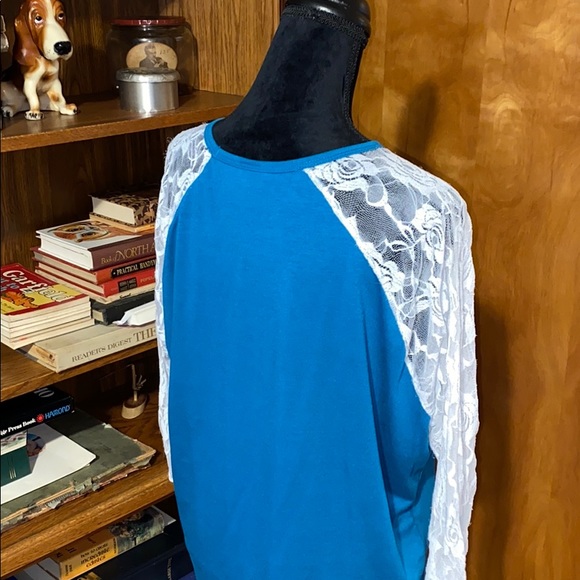 LulaRoe Lace Randy - Picture 3 of 3